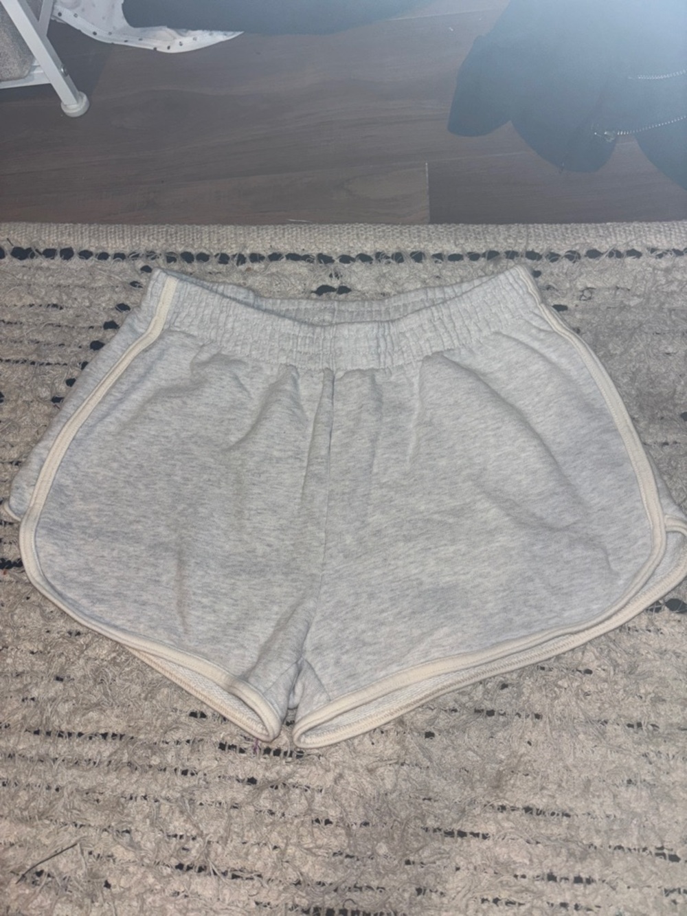 Women's aerie grey sweatshorts